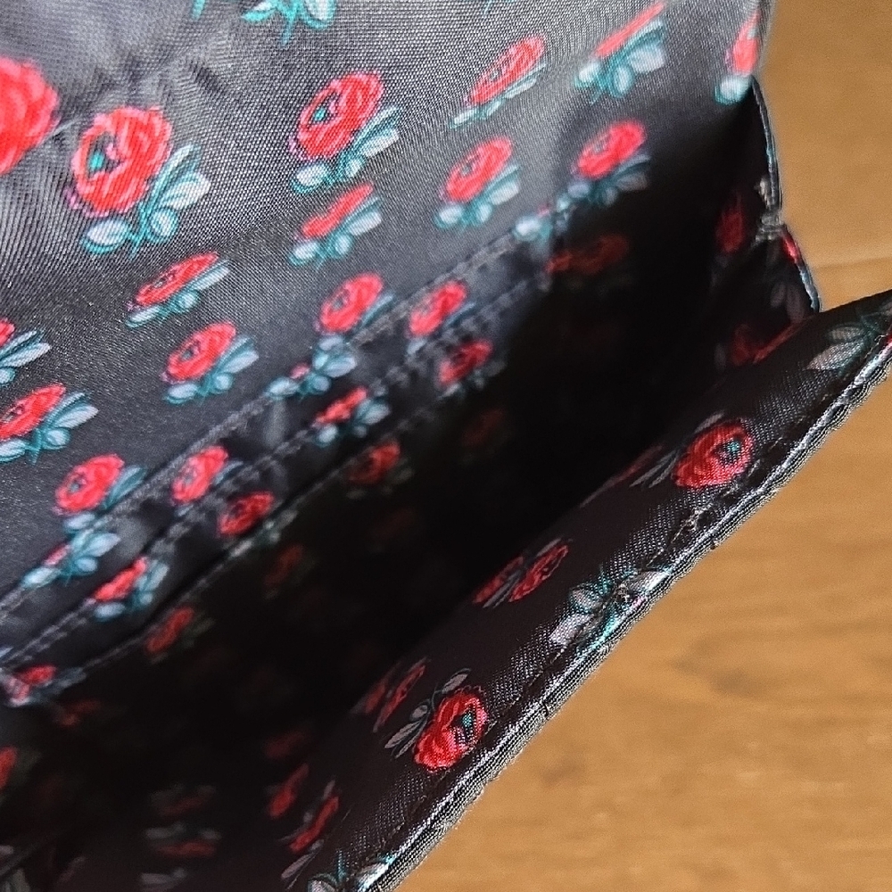 Vera Bradley Black Quilted Small Crossbody Pouch - Picture 4 of 9